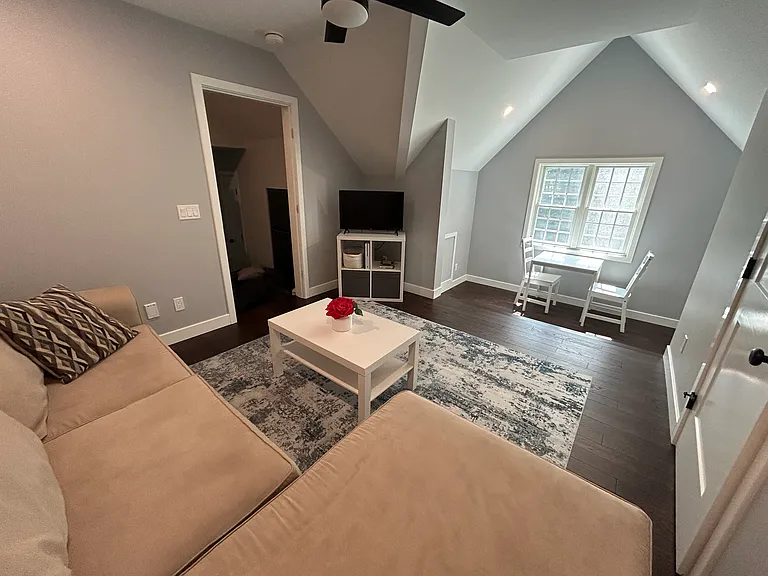 325 Church St — Photo 22