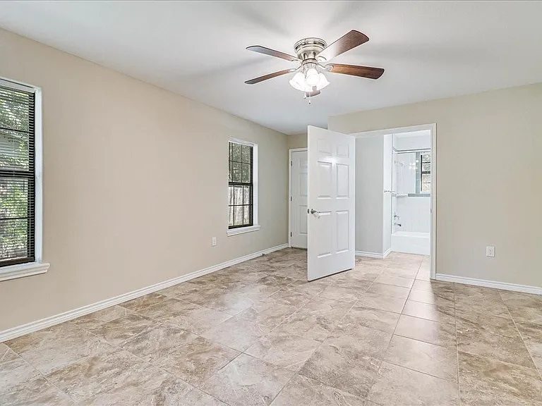 2111 E Lott Ave — Photo 36