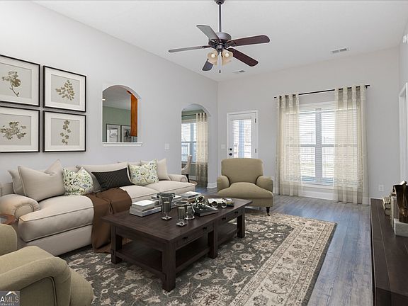 3rd image of 212 Haven Way