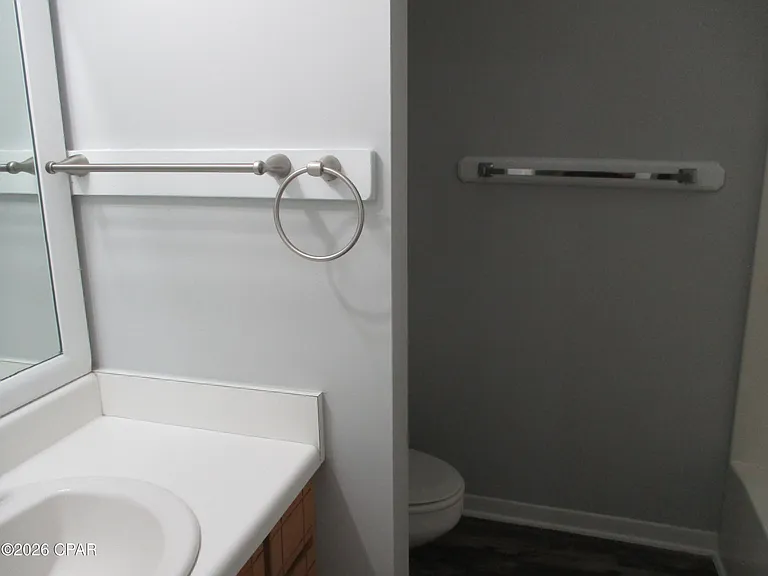 1218 Stephen Dr #4 — Photo 10