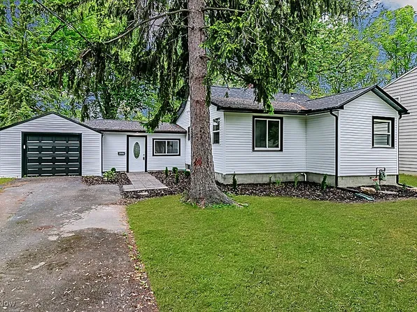 1229 E 340th St, Eastlake, OH 44095
