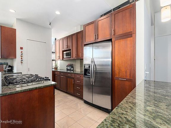4th image of 64 W 15th St APT 5E