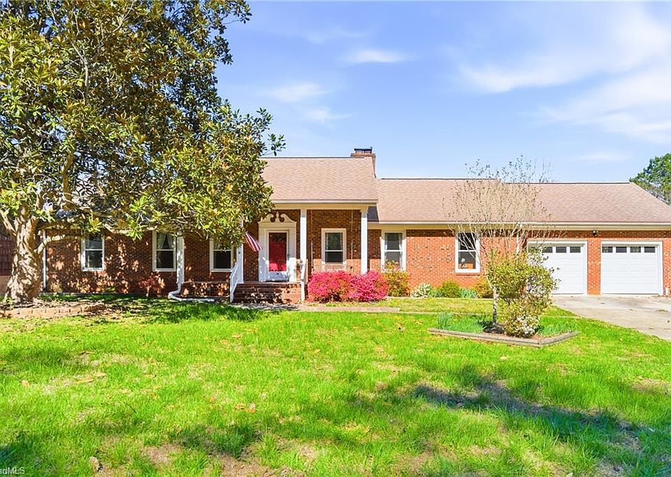 1st image of 519 Riverside Dr