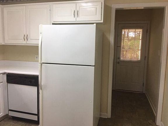 Kitchen, Fridge