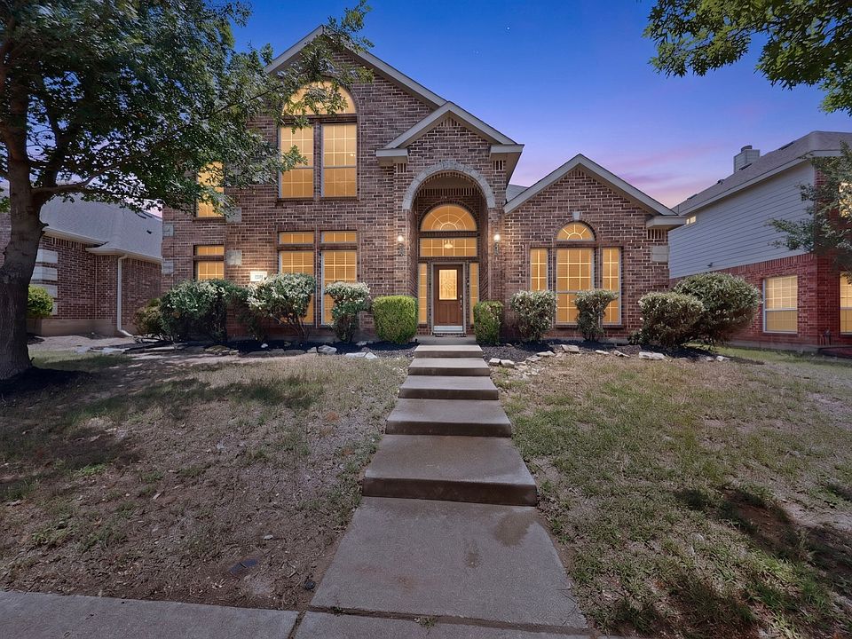 1st image of 217 Gatehouse Dr