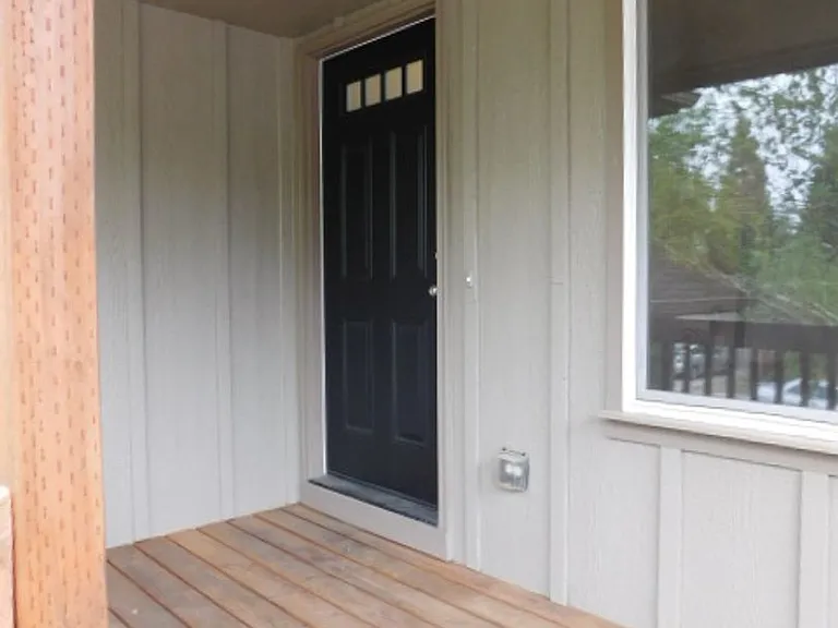 888 Creek Ct NW — Photo 18