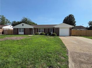 5629 Hearth Dr, Virginia Beach, VA 23464
