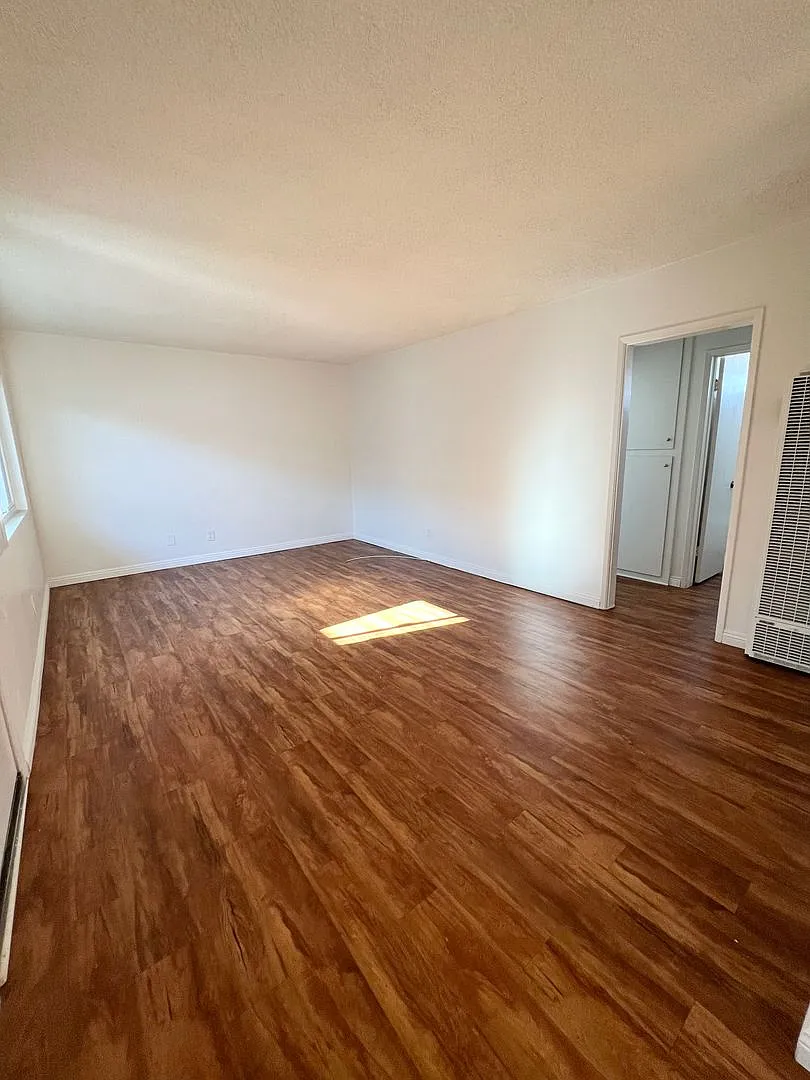 Welcome to the Beautiful Cameo Apartments in Prime Torrance — Photo 4