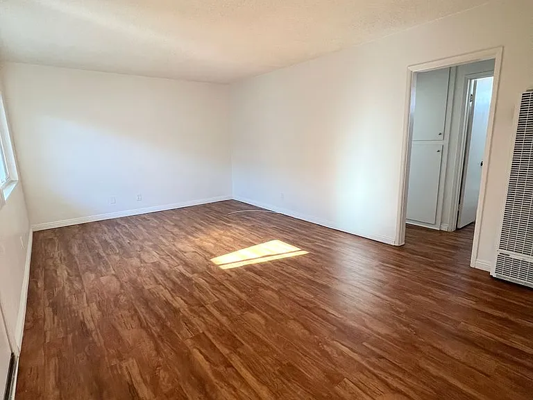 20346 Anza Ave — Photo 4