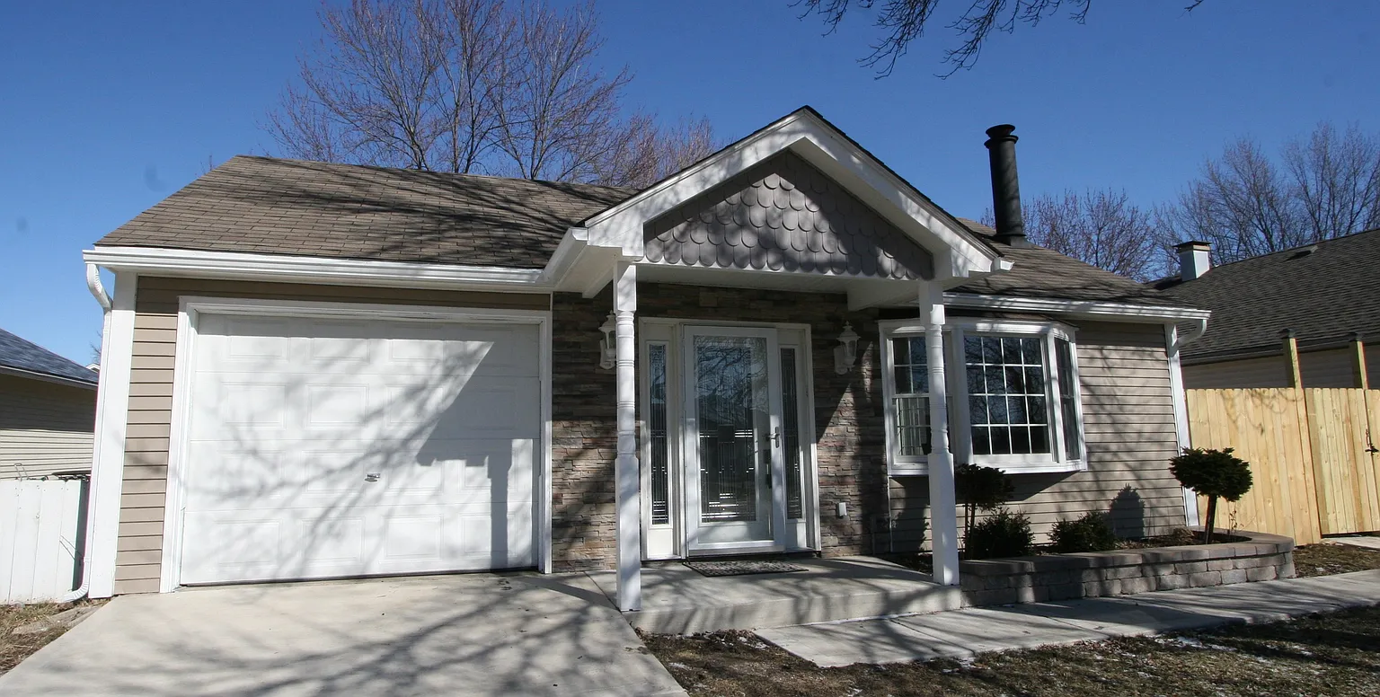 132 Heathgate Rd photo 1