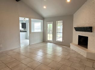 2413 Boca Chica Dr, Portland, TX 78374