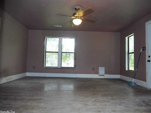 2nd image of 7457 Hwy 5