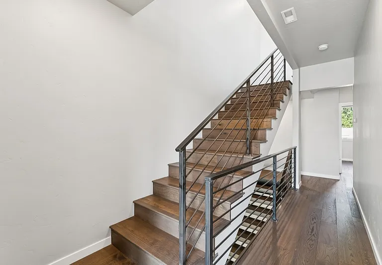 3520 N Prospect Ln #1 — Photo 32