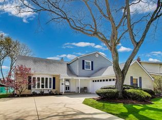 1319 S Ridge Ave, Arlington Heights, IL 60005