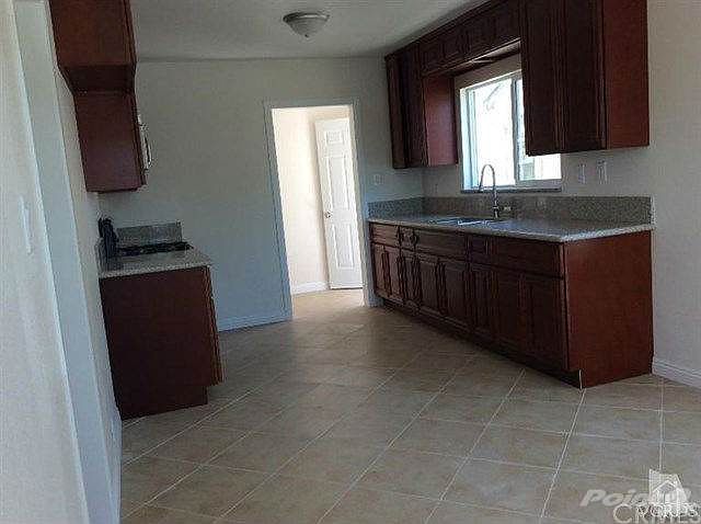 Bonita kitchen.