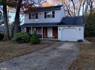 29 Thomas Ave, Maple Shade, NJ 08052