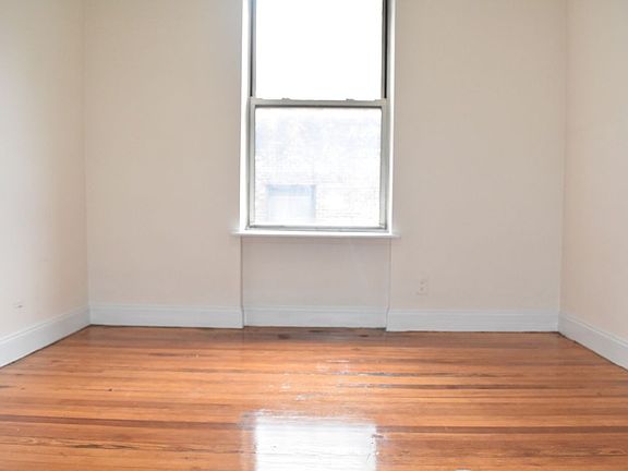 5th image of 417 W 120th St APT 6D
