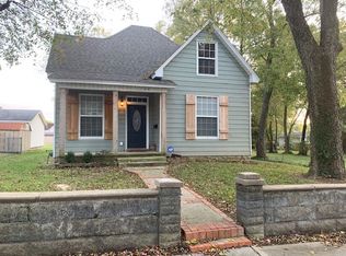 1206 W Daugherty St, Webb City, MO 64870
