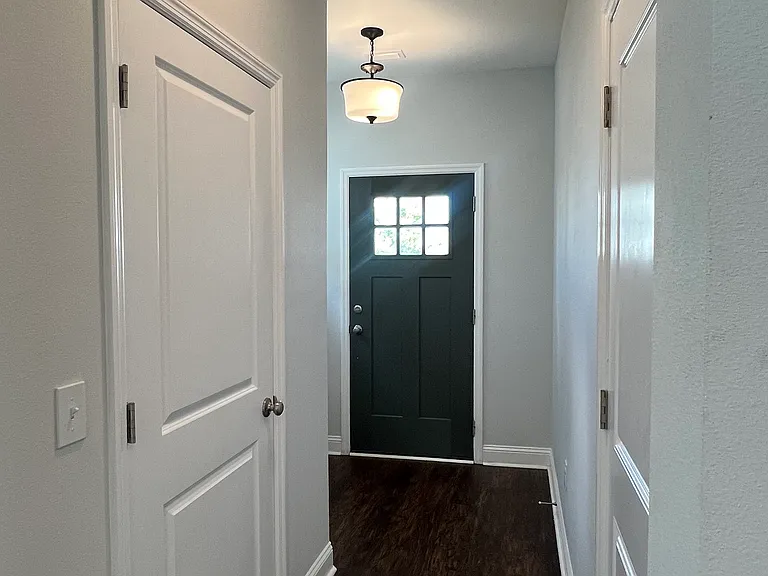 446 Grand Oaks Rd — Photo 5