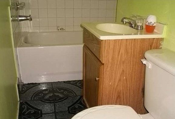 5th image of 1067 N Paulina St #1