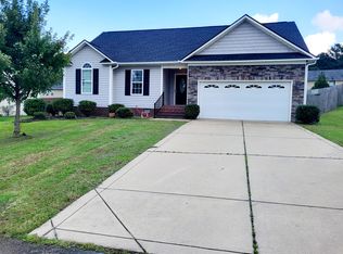 4610 Crystobal Rd, Fayetteville, NC 28311