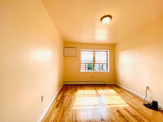 Rented by Blue Egg Realty Corp | media 29