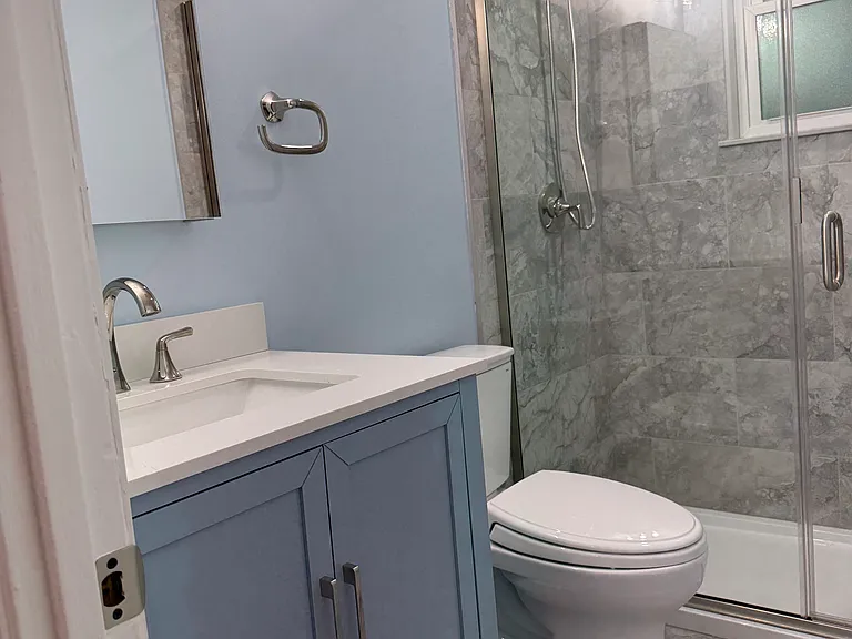 15 Main St #6 — Photo 10