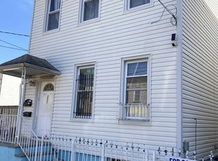 223 71st St, Guttenberg, NJ 07093