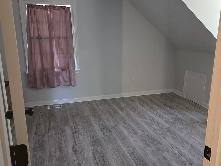 1207 Gwynne Ave — Photo 4