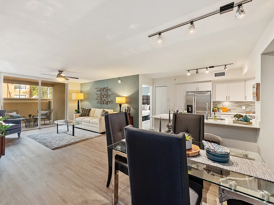 Crescent House Apartments