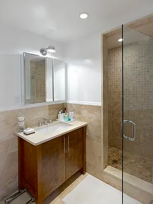 Sold by DALAZAR | media 19