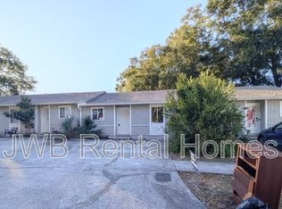 9106 Leahy Rd, Jacksonville, FL 32216