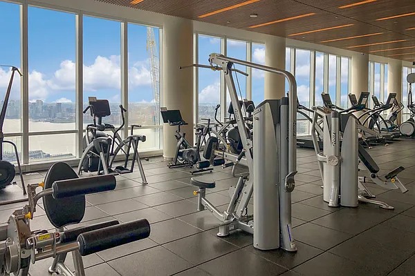 Rented by Compass | media 25