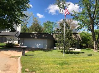6301 Connaught Ct, Oklahoma City, OK 73132