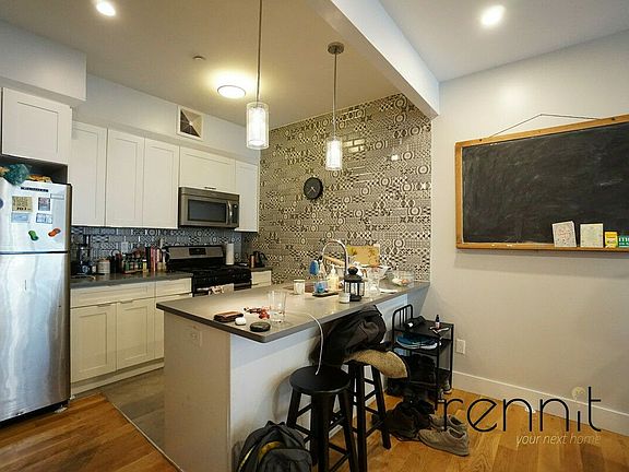 4th image of 149 Clarkson Ave #1A