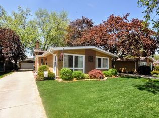 9724 S Kostner Ave, Oak Lawn, IL 60453