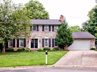 501 Cheskirk Pl, Douglass Hills, KY 40243
