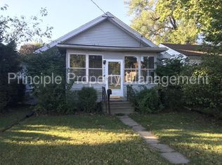 902 E Forrest Hill Ave, Peoria, IL