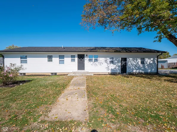 210 Evergreen St, Morgantown, IN 46160