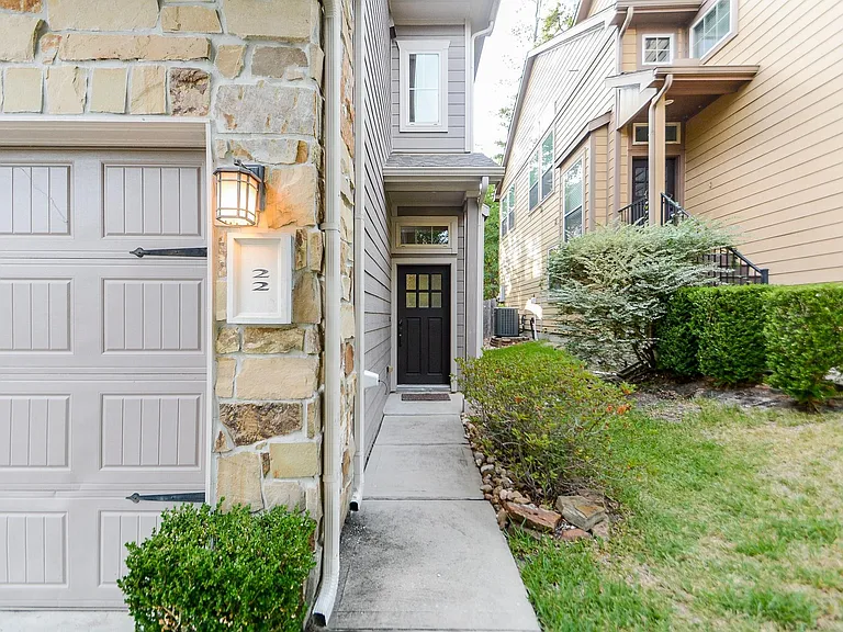 22 Cheswood Manor Dr — Photo 20