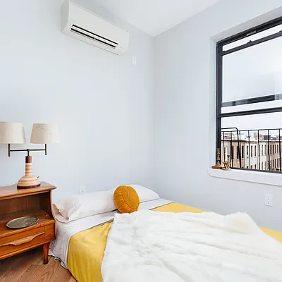 Rented by Nooklyn NYC LLC | media 8