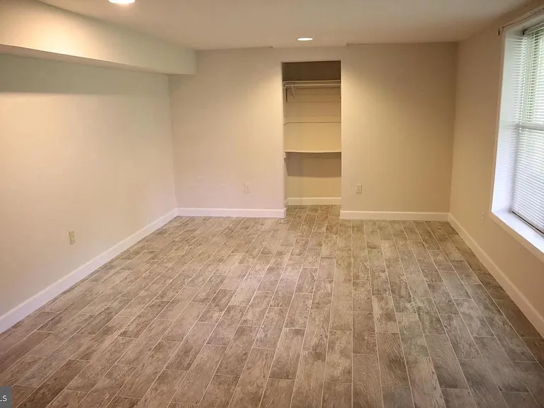 17105 Thatcher Ct — Photo 28