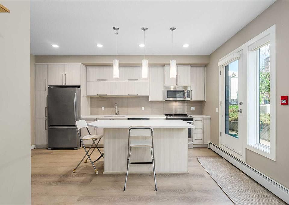 1st image of 93 W 34th Ave SW #316