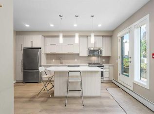 93 W 34th Ave SW #316, Calgary, AB T2S3H4
