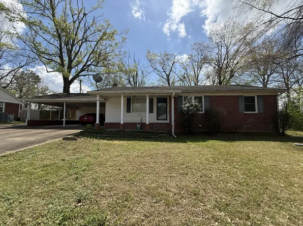 1604 E Waldron St, Corinth, MS 38834