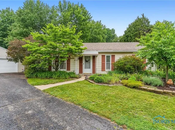 6727 Pelton Dr, Whitehouse, OH 43571