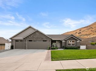 1955 Castlerock Ave, Wenatchee, WA 98801