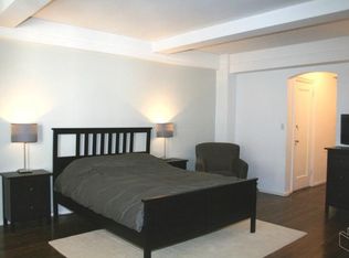 210 E 73rd St #10H, New York, NY 10021