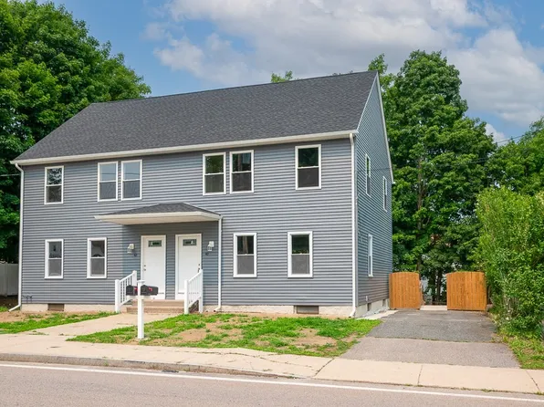 40-40 N Main St #42, Whitinsville, MA 01588