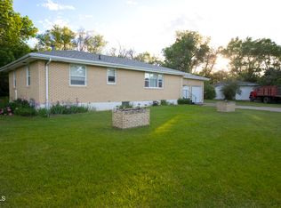 2001 Highway 1806 S, Mandan, ND 58554